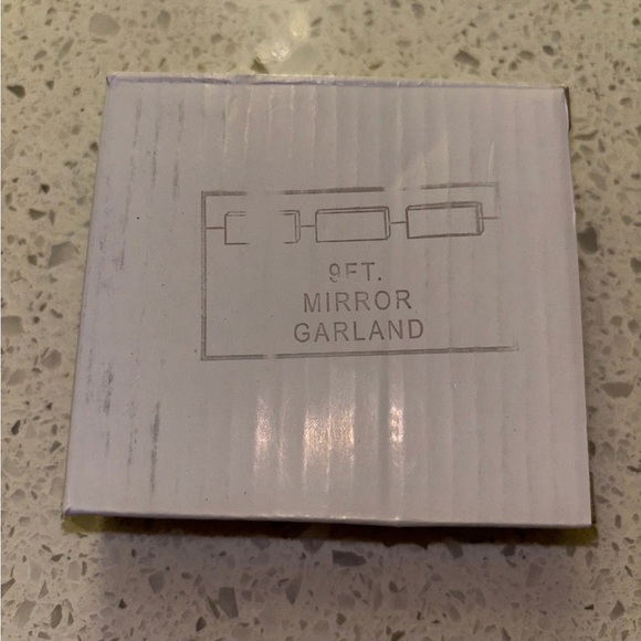 Kurt Adler 9 ft Mirror Garland Rectangle - Picture 2 of 6